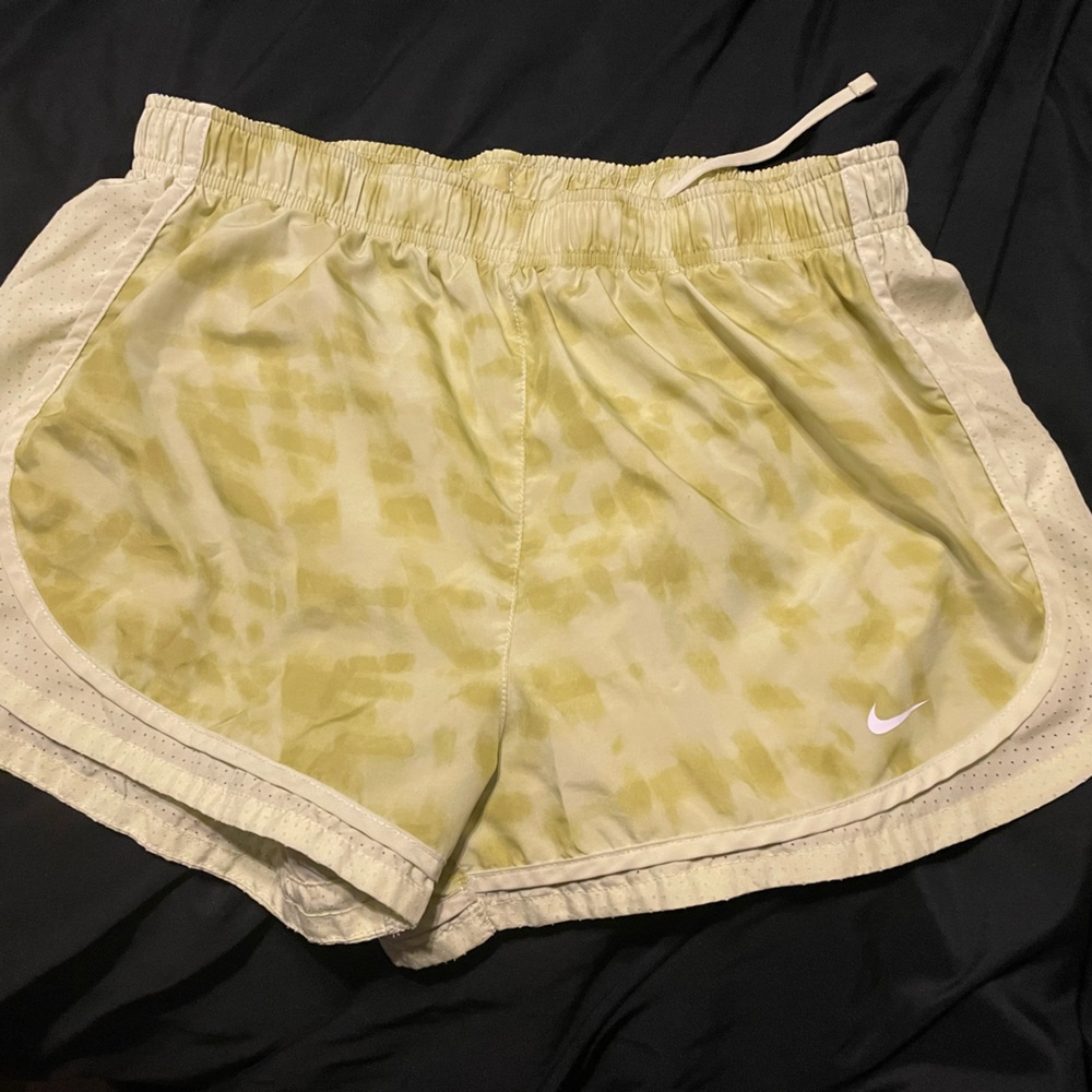 Women’s Nike Workout Shorts Size XL